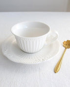 Tea cup saucer