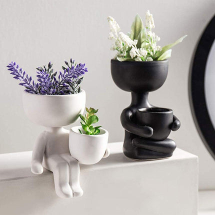 Whimsical Humanoid Ceramic Planter: A Stylish Accent for Contemporary Spaces