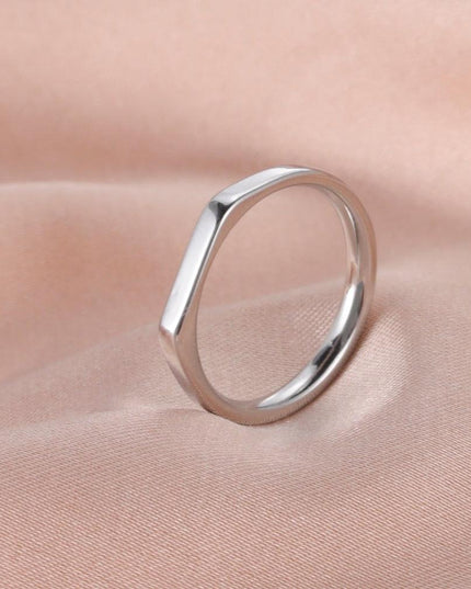 Unisex Classic Gold Wedding Band - Timeless Versatility for All Occasions