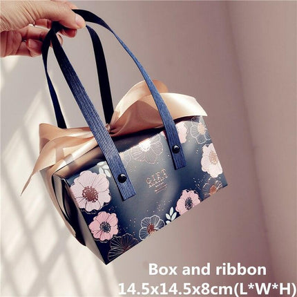 Chic Customizable Cake Box Set of 5 for Special Celebrations