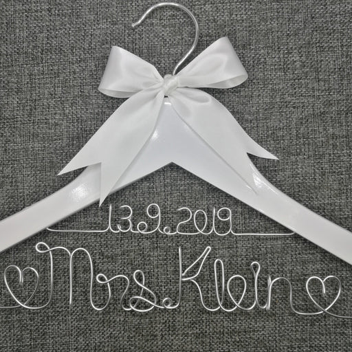 Elegant Personalized Wedding Hanger with Custom Name & Date - Unique Bridesmaid Keepsake Gift