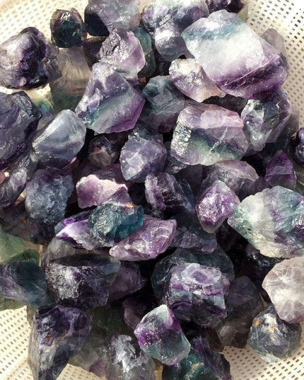 Serene Fluorite Gemstone: Multifunctional Healing and Energy Amplifier - Lively Mineral for Peace and Balance