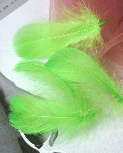 Feather Elegance Crafting Set: Enhance Weddings, Fashion, and Creative Projects