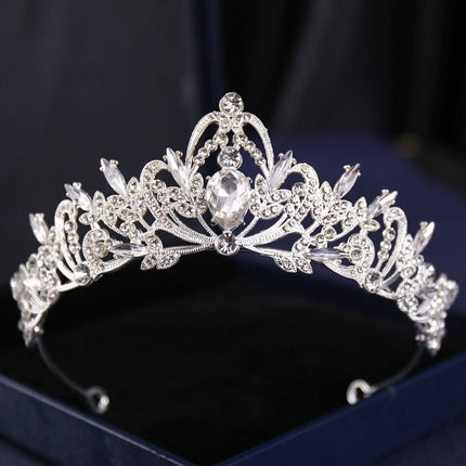 Elegant Silver Rhinestone Tiara - Glamorous Hair Accessory for Special Occasions