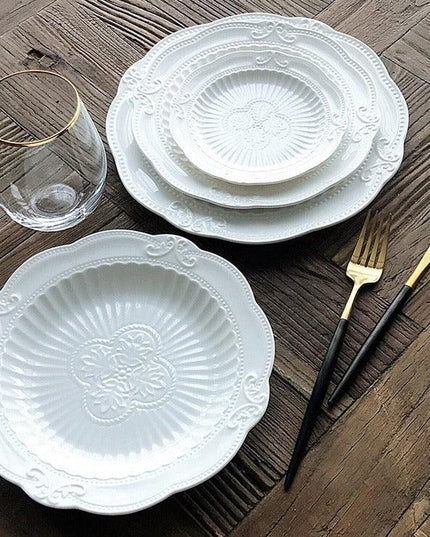Sophisticated Ceramic Dinnerware Set for Unforgettable Dining Moments