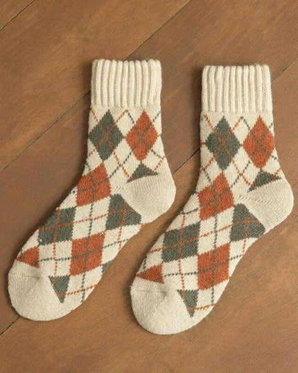 Cozy Wool Crew Sock Set: 5 Pairs for Ultimate Winter Comfort