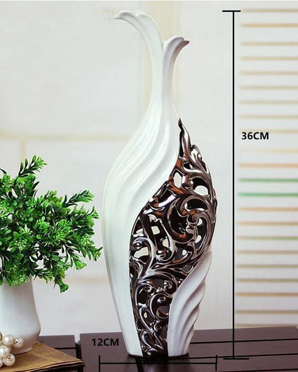 Elegant European Wedding Ceramic Figurine: A Luxurious Touch for Your Home Decor