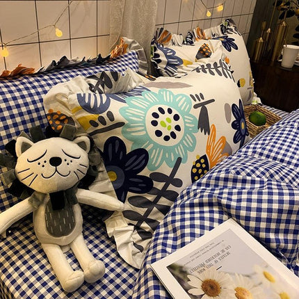 Chic Botanical Cotton Pillowcase Duo for King-Sized Pillows