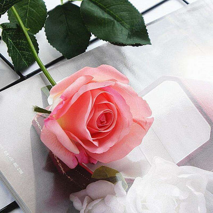 Lifelike Fabric Rose Bouquet - Perfect for Elegant Home Decor and Celebrations