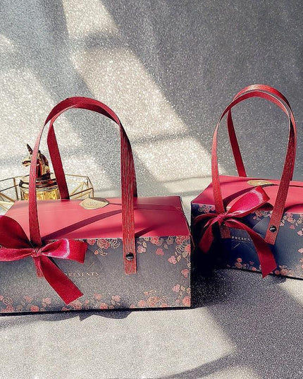 Chic Customizable Cake Box Set of 5 for Special Celebrations