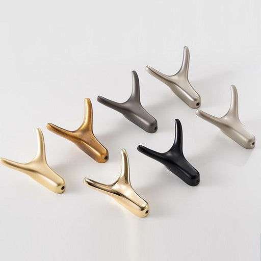 Chic Bull Head Wall Hook with a Variety of Finishes for Organized Style