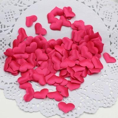 Romantic Heart-Shaped Petals for Weddings: 500pcs Bag of Timeless Elegance