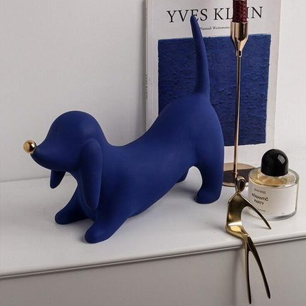 Sleek Doberman Pinscher Figurine - Chic Decorative Accent for Home Elegance