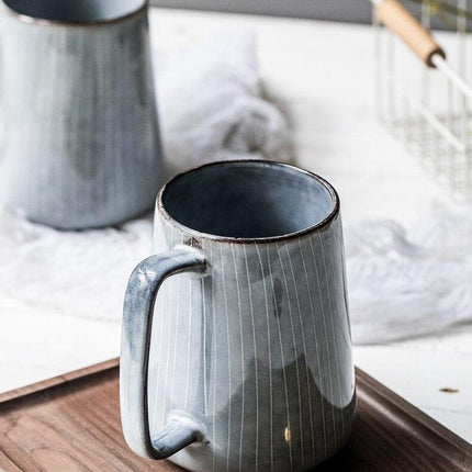 Elegant Vintage Ceramic Tea and Coffee Mug Set with Spoon - Ideal for Beverage Enthusiasts