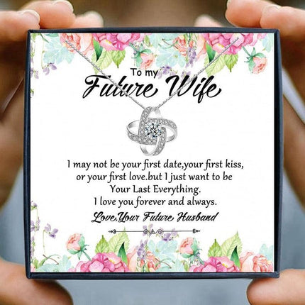 Timeless Heart Knot Necklace: A Symbol of Everlasting Love and Commitment