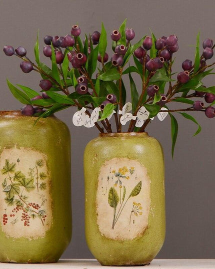 Festive Charm: Green Berries and Eucalyptus Foam Flower Arrangement Kit for a Joyous Holiday Atmosphere