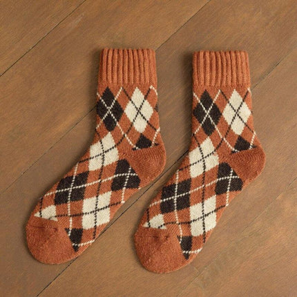 Cozy Wool Crew Sock Set: 5 Pairs for Ultimate Winter Comfort