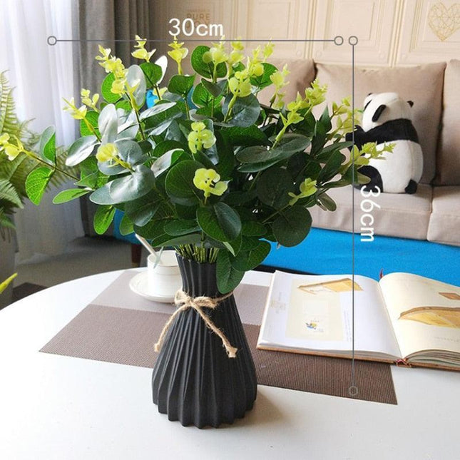 Stylish Unbreakable Plastic Vases for Home and Event Decoration
