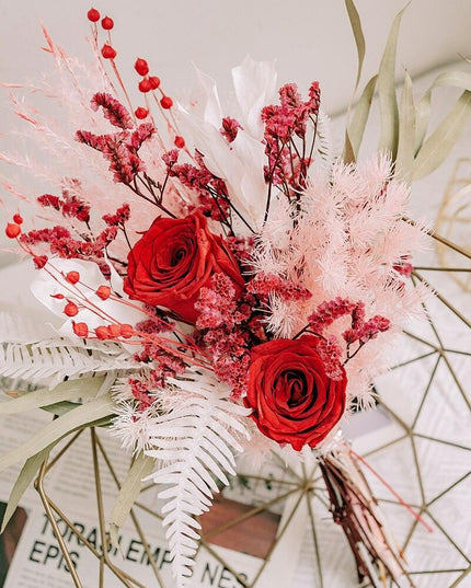 Enchanting Dried Flower Bouquet with Crystal Roses, Pampas Grass & Eucalyptus
