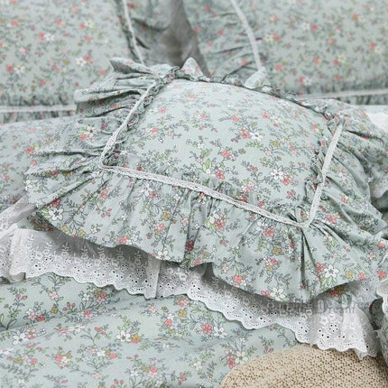 Chic Striped Ruffled Lace Pillowcase for Stylish Home Accents