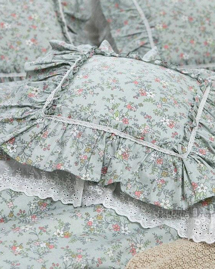 Chic Striped Ruffled Lace Pillowcase for Stylish Home Accents