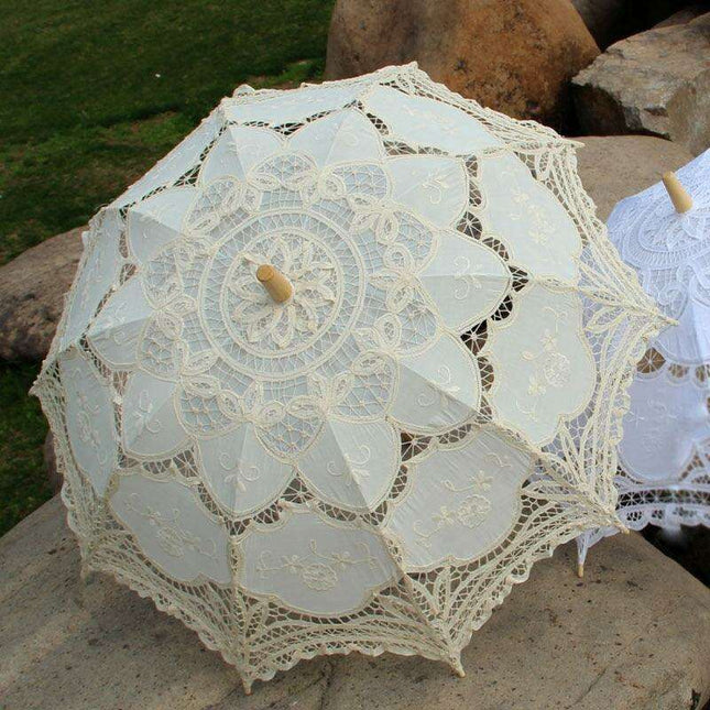 Vintage Lace Floral Parasol – Elegant Victorian Umbrella for Events