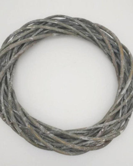 Elegant White Rattan Holiday Wreath for Timeless Christmas Decor