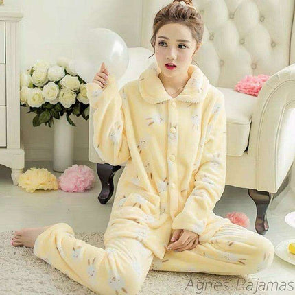 Playful Cartoon Flannel PJs for Women – Ideal for Cozy Winter Nights