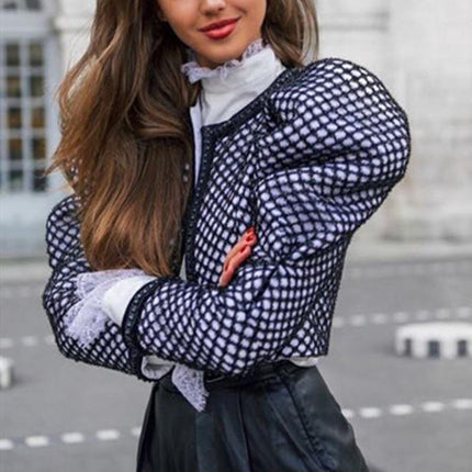Elegant Plaid Ruched Coat: A Fashion Statement for the Discerning Trendsetter