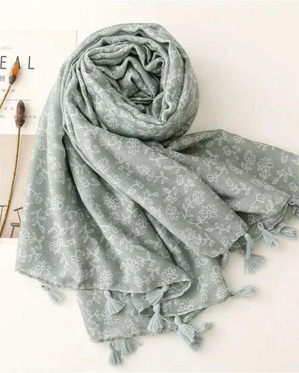 Luxurious Blue Porcelain Cashmere Blend Shawl - The Perfect Accessory for Any Occasion
