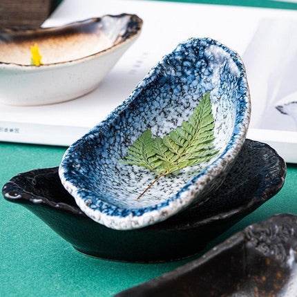Charming Handmade Japanese Ceramic Snack Dish - A Touch of Elegance for Your Table
