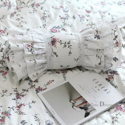 Embroidered Elegance White Lace Cushion - European-Inspired Luxurious Home Decor Accent