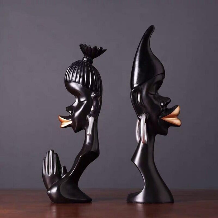 Elegant Black Resin Lovers' Ornaments for Sophisticated Home Ambiance