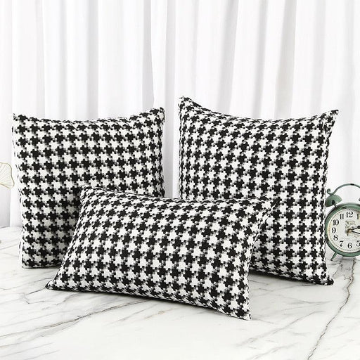 Black and White Houndstooth Reversible Grid Pillow Cases