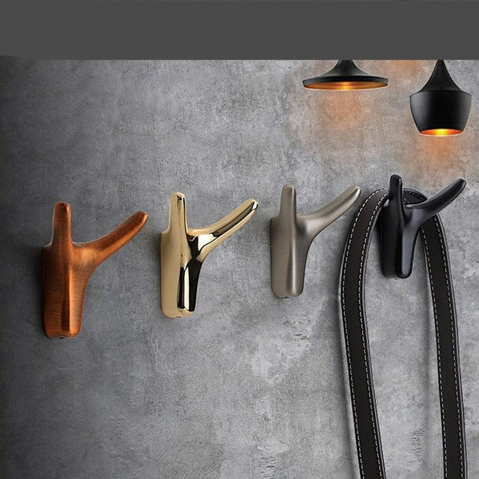 Elegant Bull Head Wall Hook with Diverse Finishes for Stylish Organization