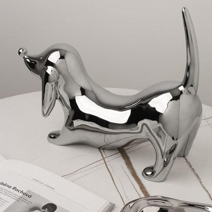 Sleek Doberman Pinscher Figurine - Chic Decorative Accent for Home Elegance