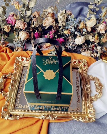 Chic Customizable Cake Box Set of 5 for Special Celebrations