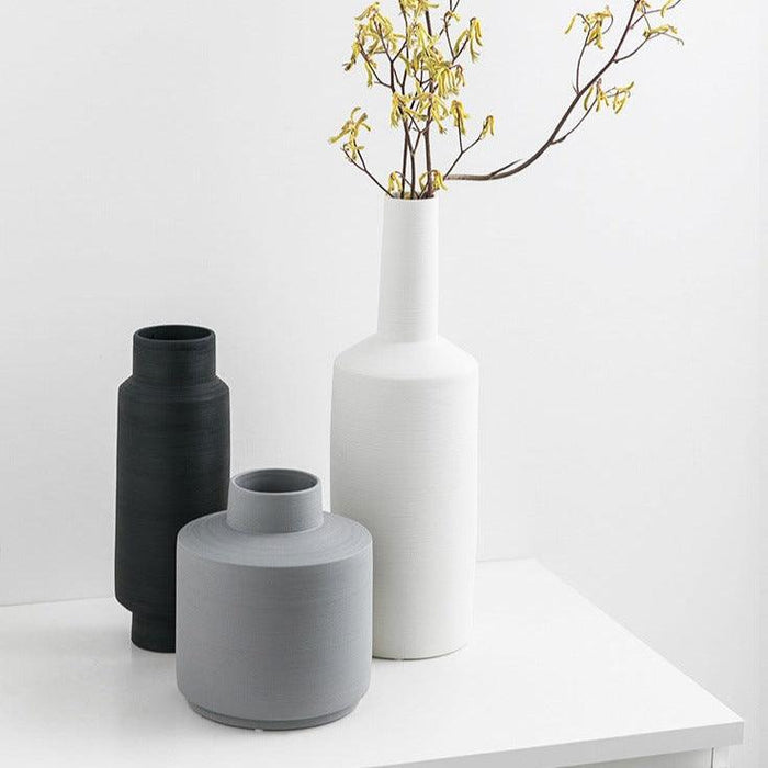 Nordic Elegance: Premium Handmade Ceramic Vase for Modern Homes