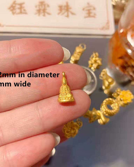 Glistening Floral Starburst 24K Gold Necklace - A Timeless Treasure