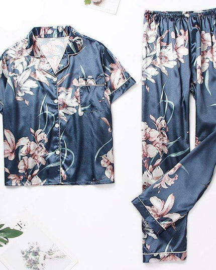 Cozy Chic: Women's Relaxed Fit Short Sleeve Pajama Set for Stylish Evenings