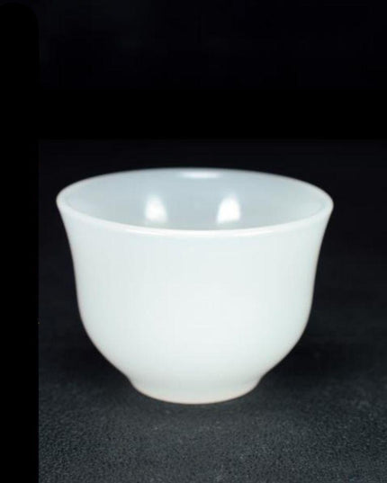 Jade Elegance Dining Set: Handcrafted Luxury for the Discerning Palate