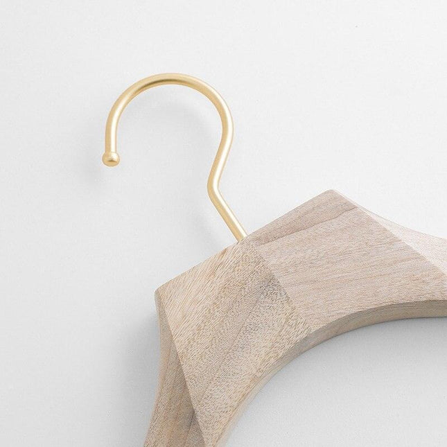 Luxury Camphor Wood Hanger with Japanese Aesthetics for Premium Wardrobe Organization