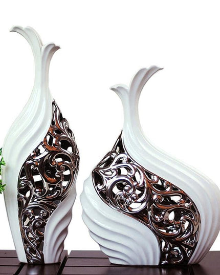 Elegant European Wedding Ceramic Figurine: A Luxurious Touch for Your Home Decor