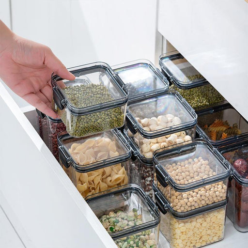 Fresh Food Storage Solution: Space-Saving Stackable Kitchen Containers