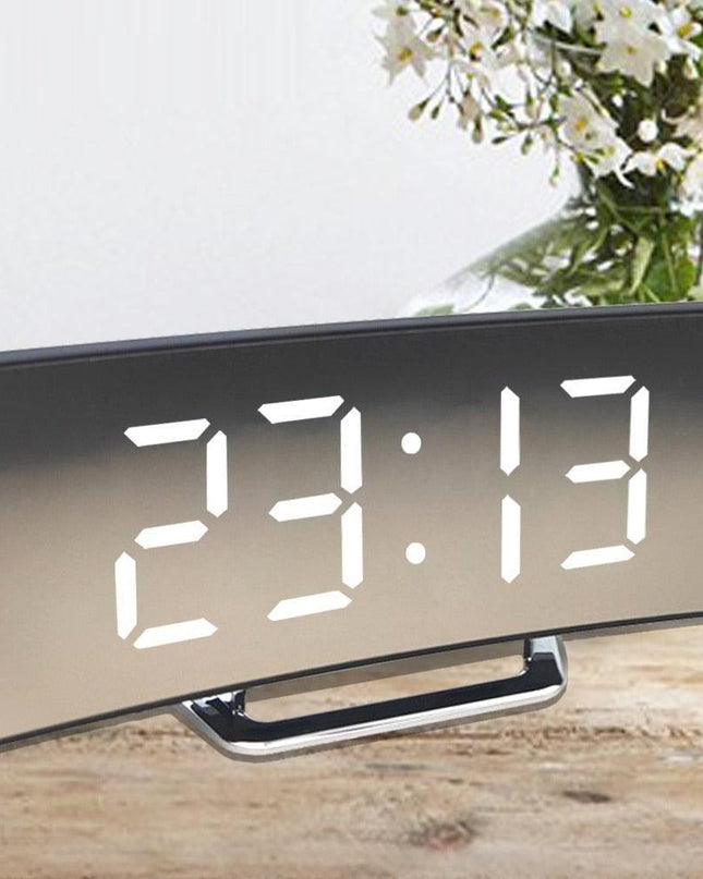 Curved Screen LED Alarm Clock with Temperature Gauge and Custom Snooze Settings - Ideal for Children's Rooms and Contemporary Home Design