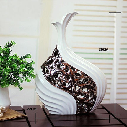 Elegant European Wedding Ceramic Figurine: A Luxurious Touch for Your Home Decor