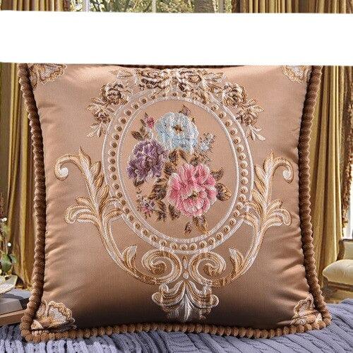 Elegant Handmade Beaded Jacquard Pillow Cover - Stylish Home Decor Accent 48x48cm
