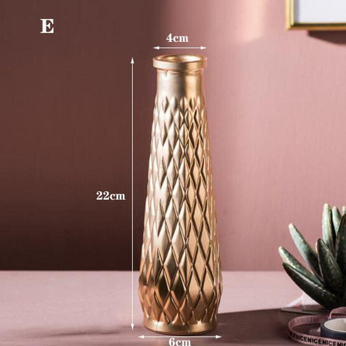 Golden Glass Vase: A Chic Touch for Modern Home Styling