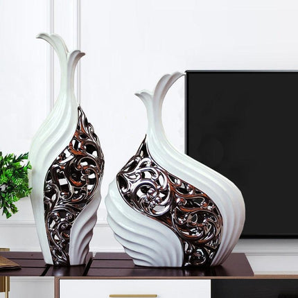 Elegant European Wedding Ceramic Figurine: A Luxurious Touch for Your Home Decor