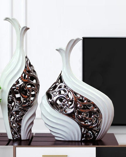 Elegant European Wedding Ceramic Figurine: A Luxurious Touch for Your Home Decor